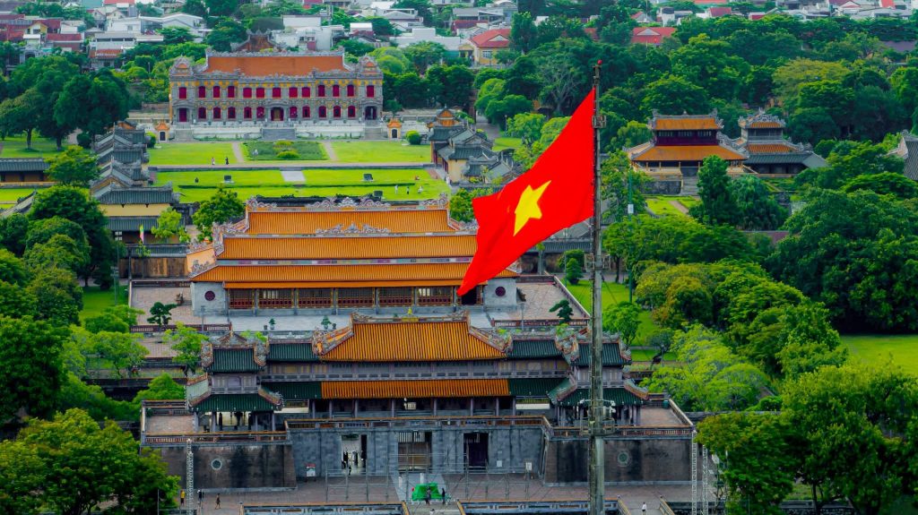 Đại Nội Huế về đêm huyền ảo trong đêm hội