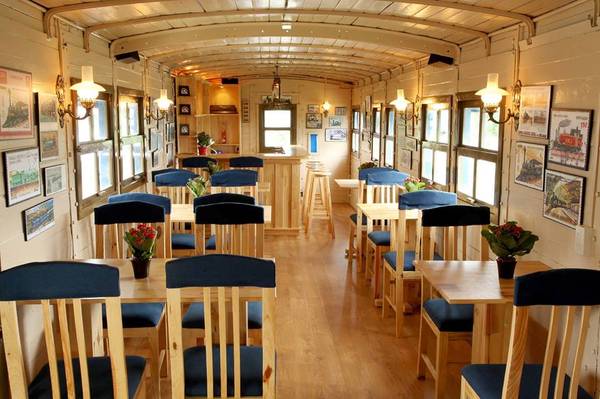 View ngắm hoàng hôn từ Dalat Train Villa