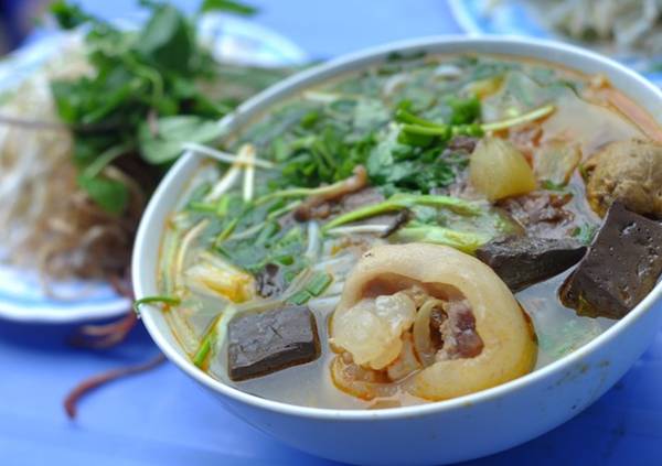 Bún bò Đà Nẵng thơm ngon