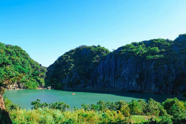 dao-mat-rong-con-mat-huyen-bi-tren-vinh-ha-long-ivivu-11 dao-mat-rong-con-mat-huyen-bi-tren-vinh-ha-long-ivivu-11