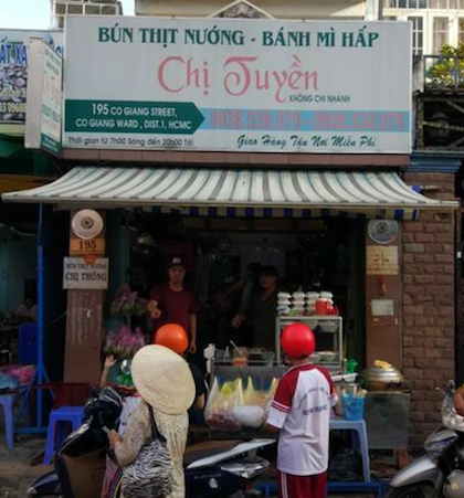 Quán ăn ngon Sài Gòn - Bún thịt nướng chị Tuyền tại 195 Cô Giang, quận 1