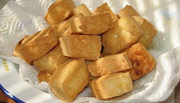 Món đậu hũ chiên sả hoàn chỉnh