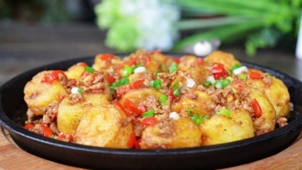 Đậu hũ xào cà thịt băm thơm ngon ăn kèm cơm