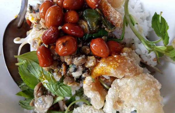 Đặc sản cơm hến cồn Hến trứ danh xứ Huế