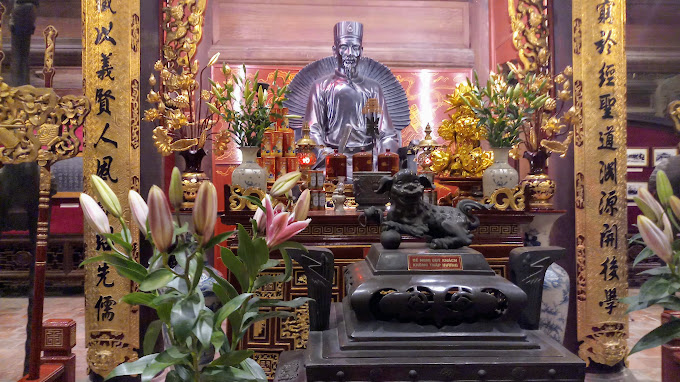 den-ngoc-son-ivivu-10