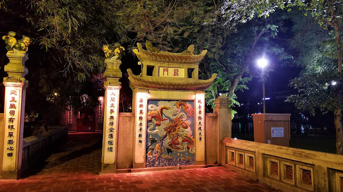 den-ngoc-son-ivivu-5