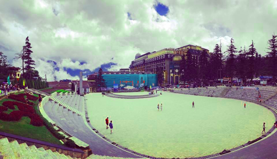 Sun Plaza có vị trí đắc địa ngay cạnh nhà thờ đá của Sapa (Ảnh:Nhật Lệ)