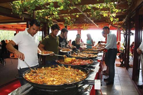 Những chảo paella hấp dẫn tại nhà hàng Madrid