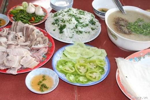 Bánh hỏi lòng heo Bình Định