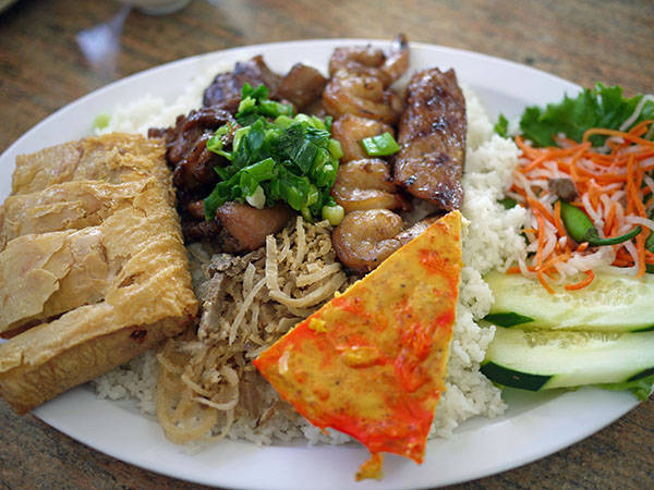 Cơm tấm Sài Gòn từng gọi là cơm nhà nghèo