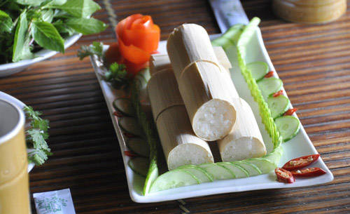 Món cơm lam mang đậm tính nghệ thuật ẩm thực