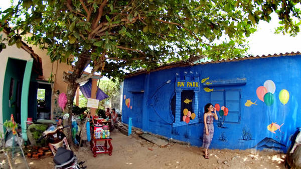 Bích họa hoa lá tại làng bích họa Trung Thanh Bích họa hoa lá tại làng bích họa Trung Thanh