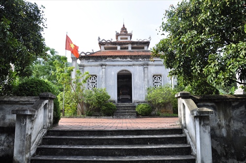 Ngải Sơn Lăng nơi an táng vua Trần Hiến Tông. Ảnh: dongtrieu.edu.vn