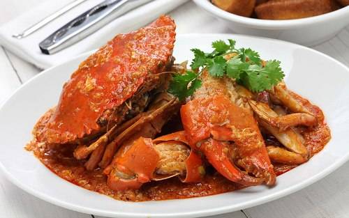 Món cua sốt cay theo cách chế biến mới lạ ở Blue Lotus.