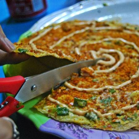 Bánh tráng nướng Đà Lạt mùa mưa