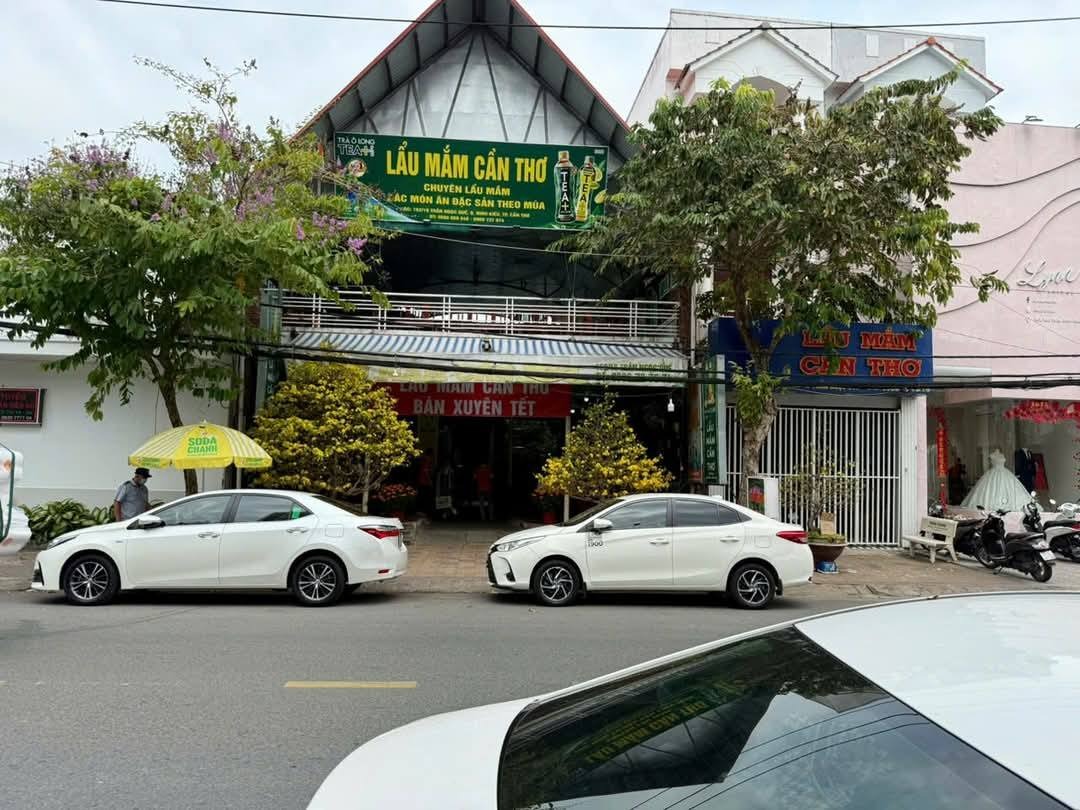Lẩu mắm Trần Ngọc Quế địa điểm ăn uống Cần Thơ