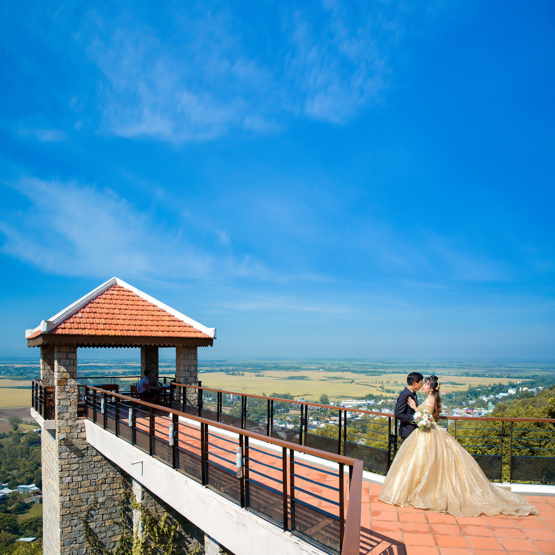 Tiệc cưới khách sạn Victoria Núi Sam Lodge giữa thiên nhiên