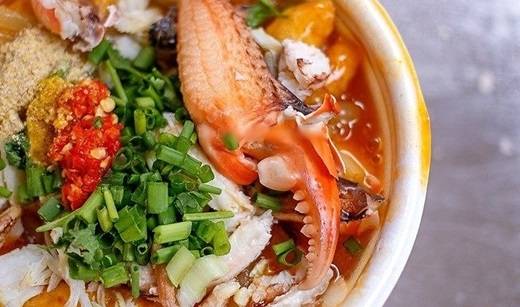 Bánh canh cua món ăn ngày mưa