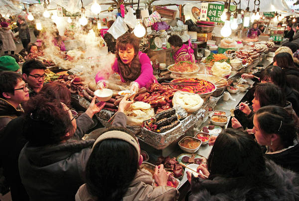 Chợ Gwanjang chợ ẩm thực châu Á tại Seoul Hàn Quốc