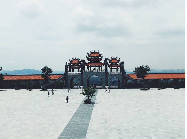 Kiến trúc chùa Ba Vàng du lịch Quảng Ninh