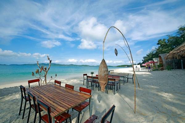 Bãi biển hoang sơ đảo Cô Tô du lịch Quảng Ninh