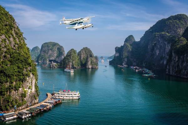 Toàn cảnh Vịnh Hạ Long du lịch Quảng Ninh