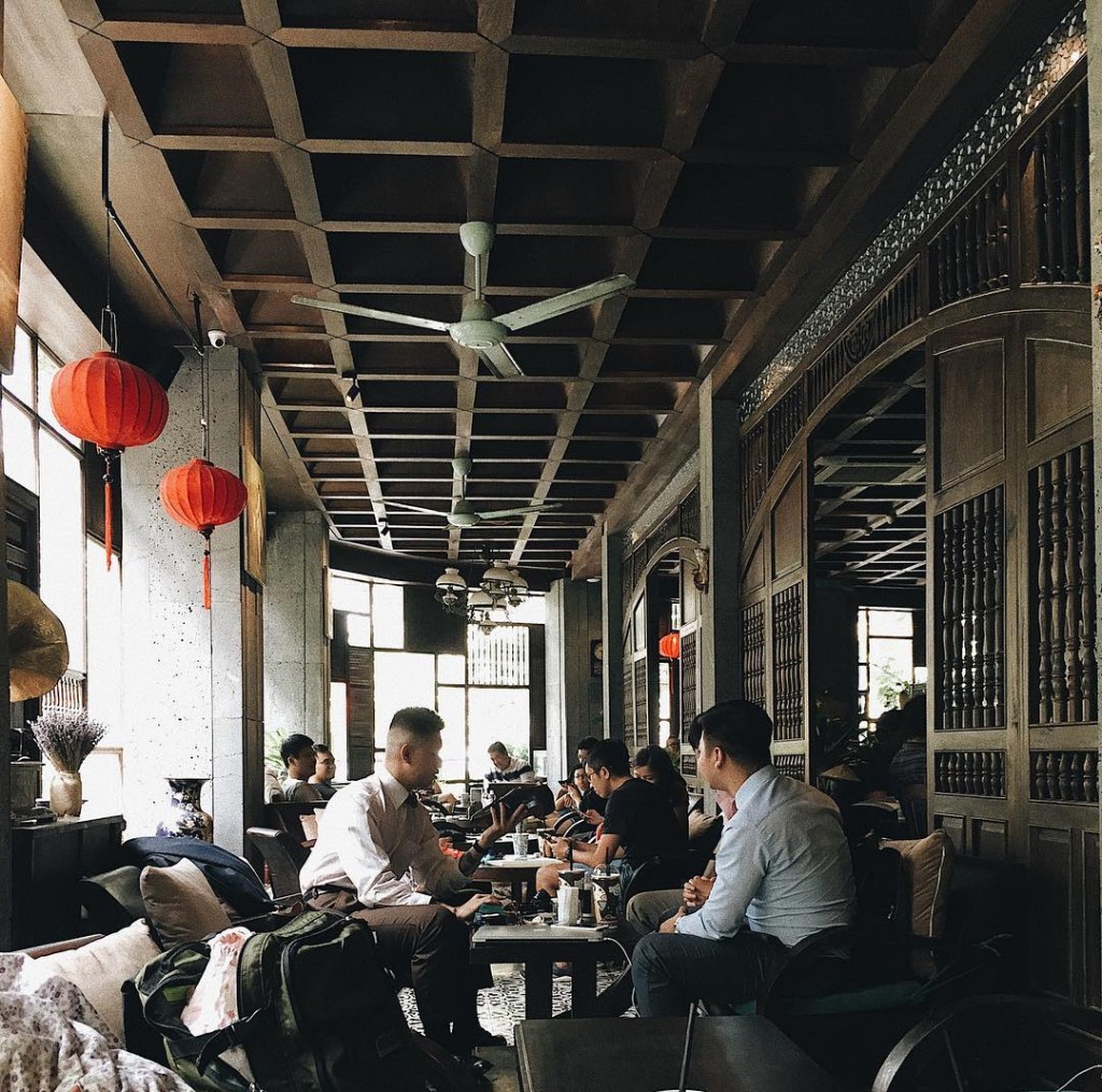 Quán cà phê Sài Gòn phong cách hoài cổ