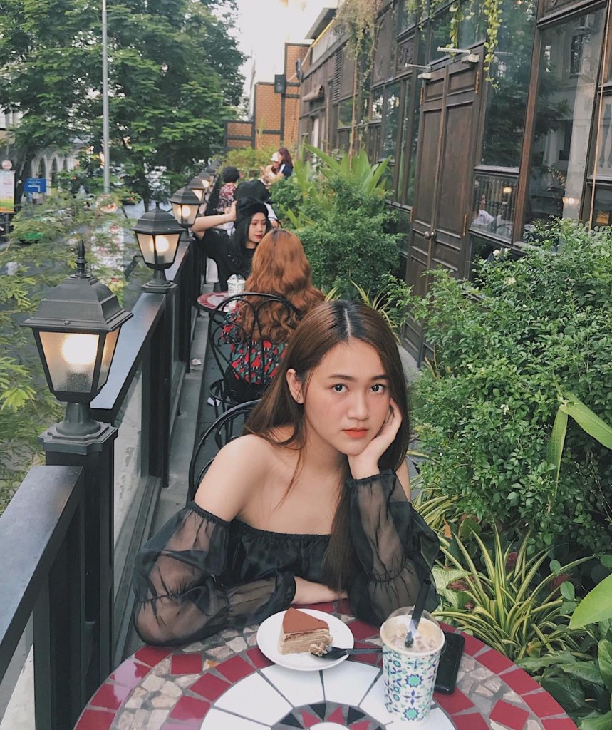 Nội thất hoài cổ quán cà phê Sài Gòn