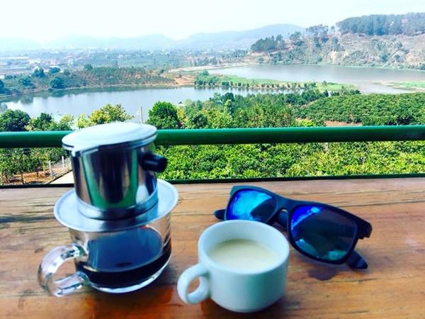 Mê Linh Coffee là điểm ngắm cảnh tuyệt đẹp. Ảnh: Nguyen Tuan Anh.