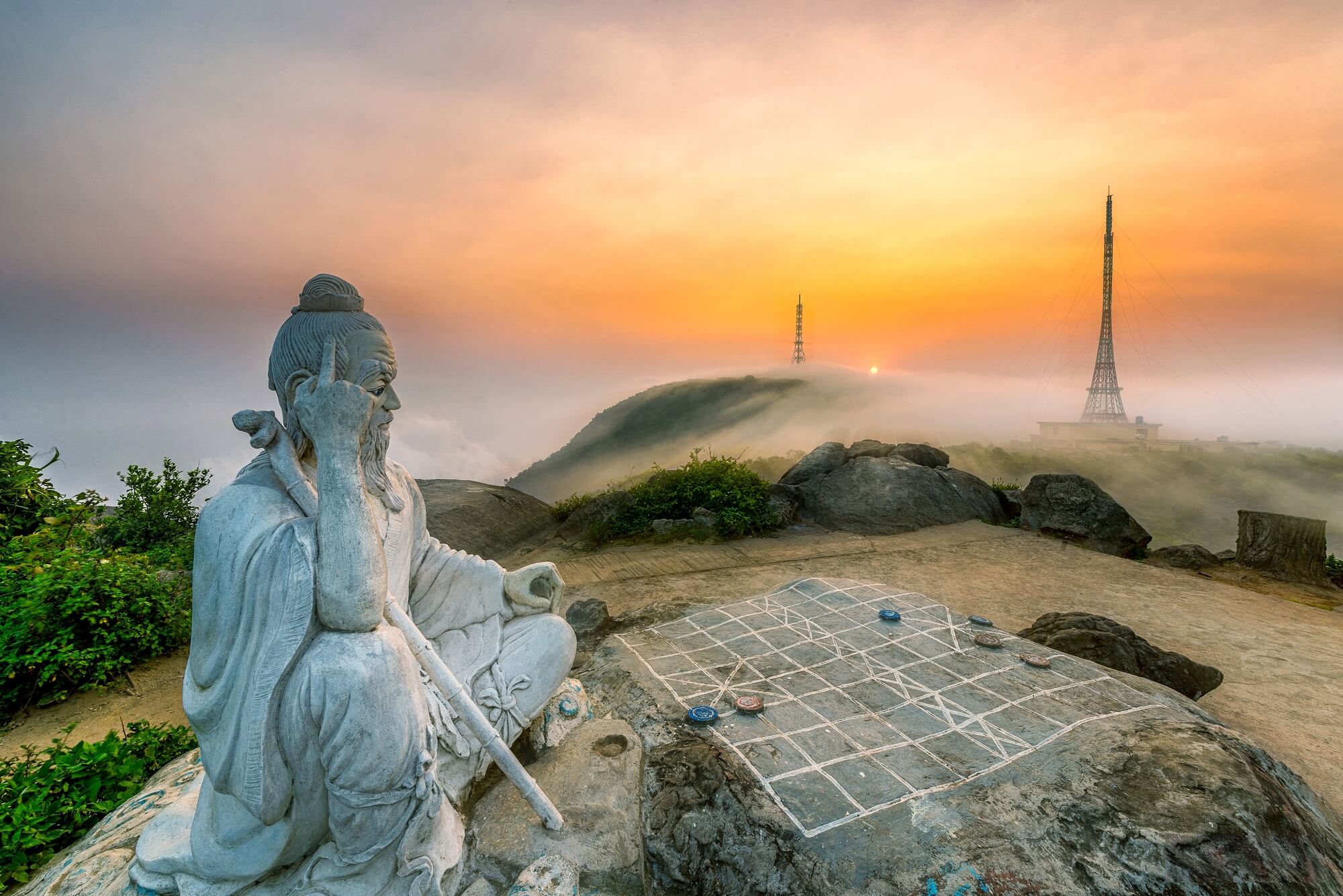 Tượng tiên ông đánh cờ tại bán đảo Sơn Trà điểm vui chơi Đà Nẵng