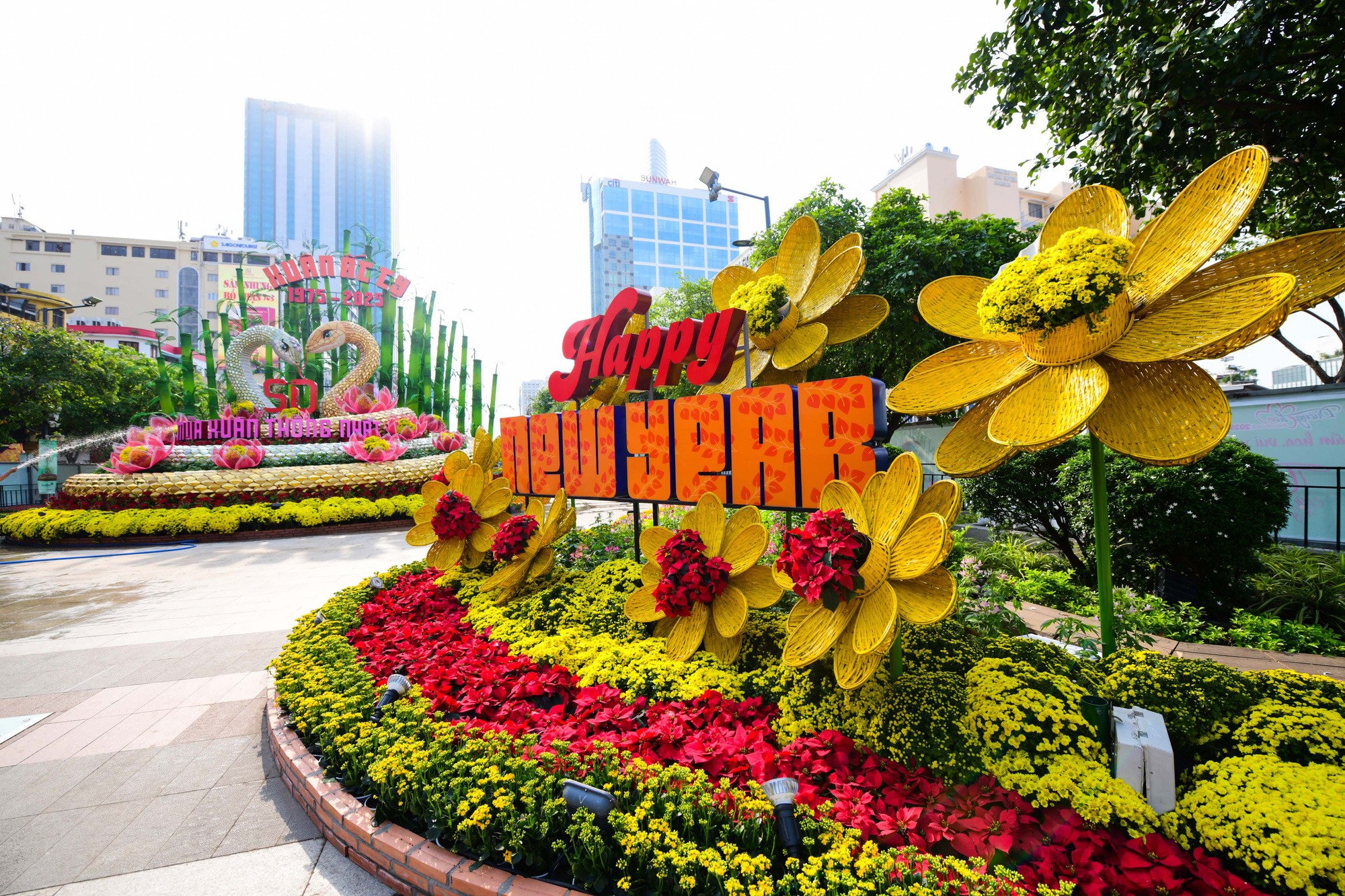 Top 7 điểm vui chơi Tết ở Sài Gòn 2026 cho cả gia đình