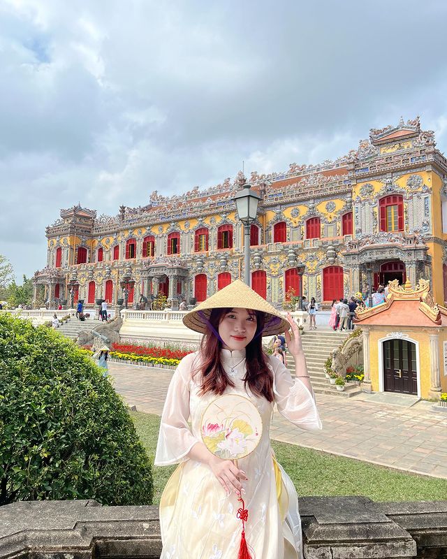 điện Kiến Trung