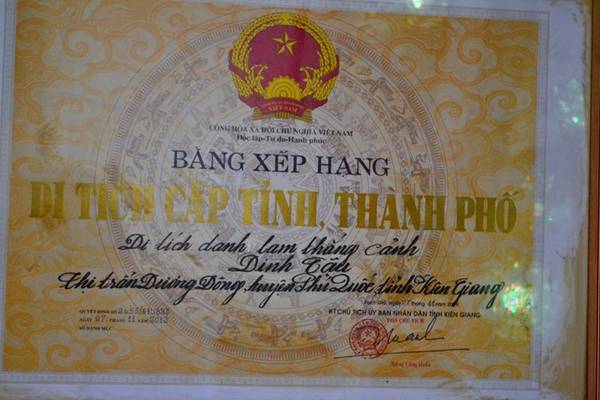 Dinh Cậu Phú Quốc được xếp hạng Di tích danh lam thắng cảnh của tỉnh Kiên Giang.