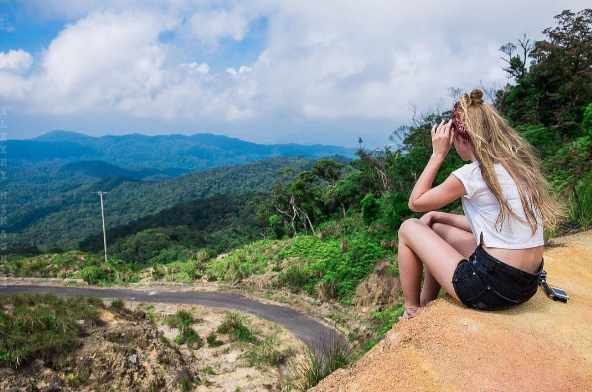 Khám phá vẻ đẹp hoang sơ trên đỉnh Hòn Bà Nha Trang