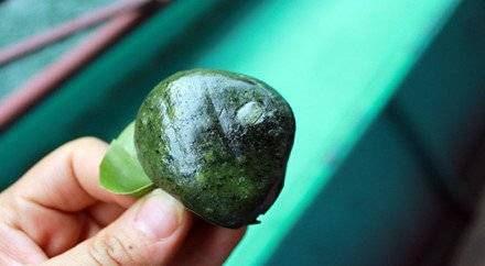 Bánh lá ngải người Tày dẻo mềm, thơm ngon