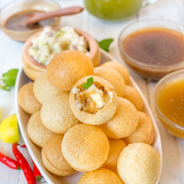 Nước sốt xanh và nâu của Pani Puri Ấn Độ