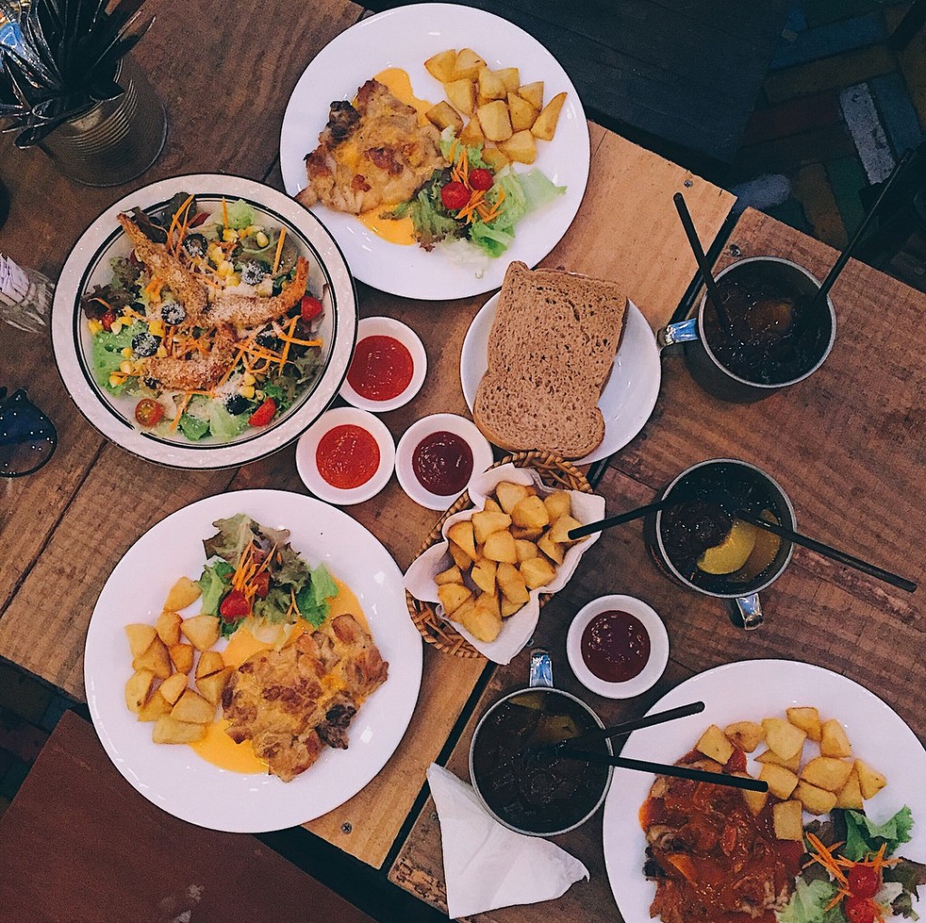 Các món ăn được bày biện cực kì ngon mắt (@changgvu)