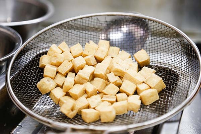 doi-gio-voi-dau-ran-ca-phao-mam-tom-ngon-kho-cuong-ivivu-3 doi-gio-voi-dau-ran-ca-phao-mam-tom-ngon-kho-cuong-ivivu-3