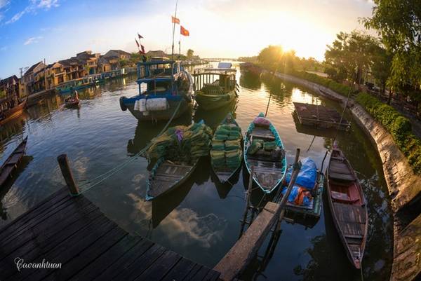 Sông Hoài Hội An vào buổi sáng sớm
