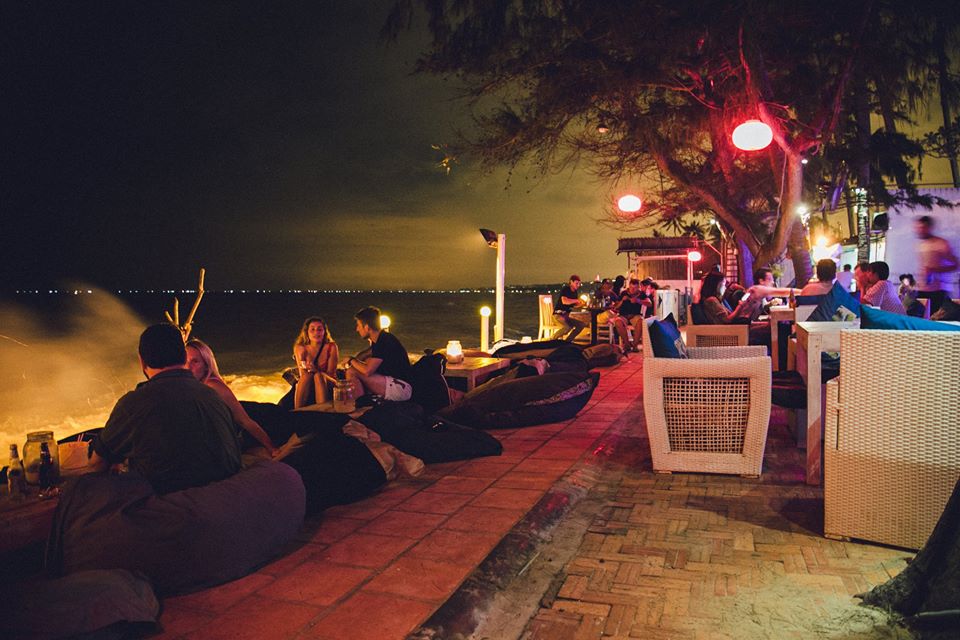 Dragon-Beach-Bar-ivivu-3