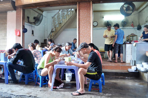 Những quán ăn ‘chém đẹp’ vẫn đông khách