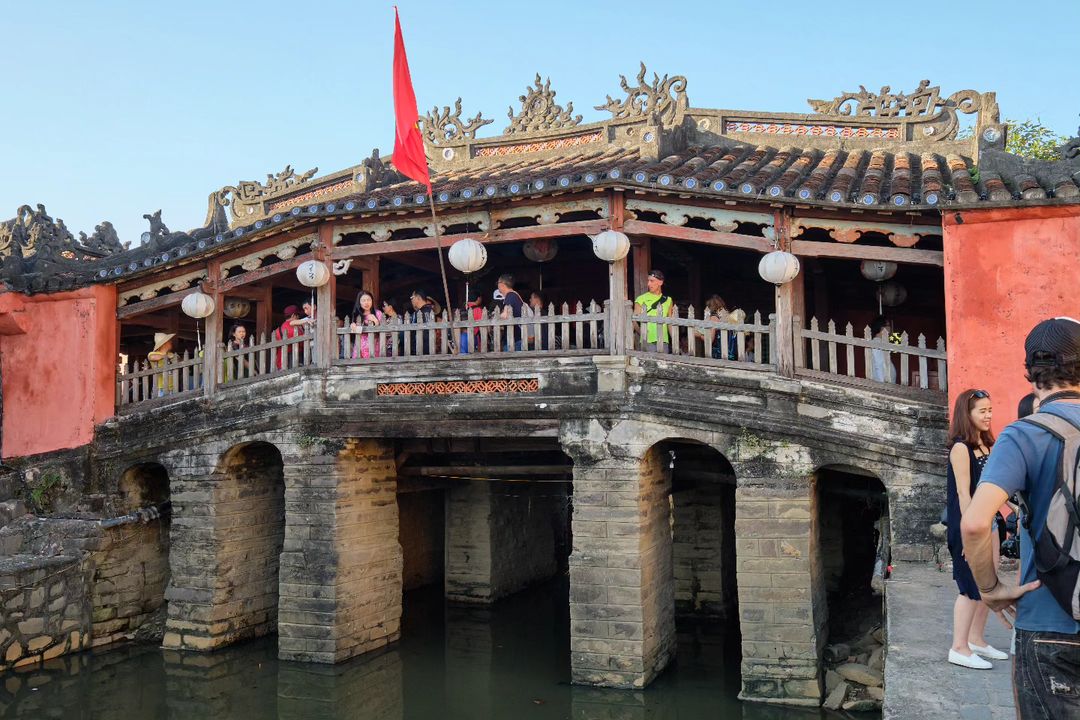 Chùa Cầu
