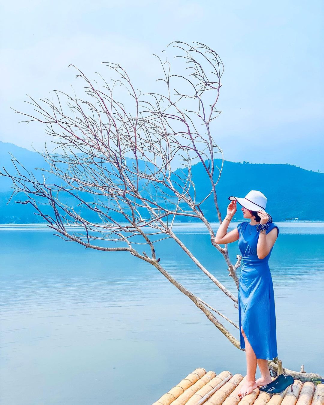 Check-in đầm Lập An thơ mộng