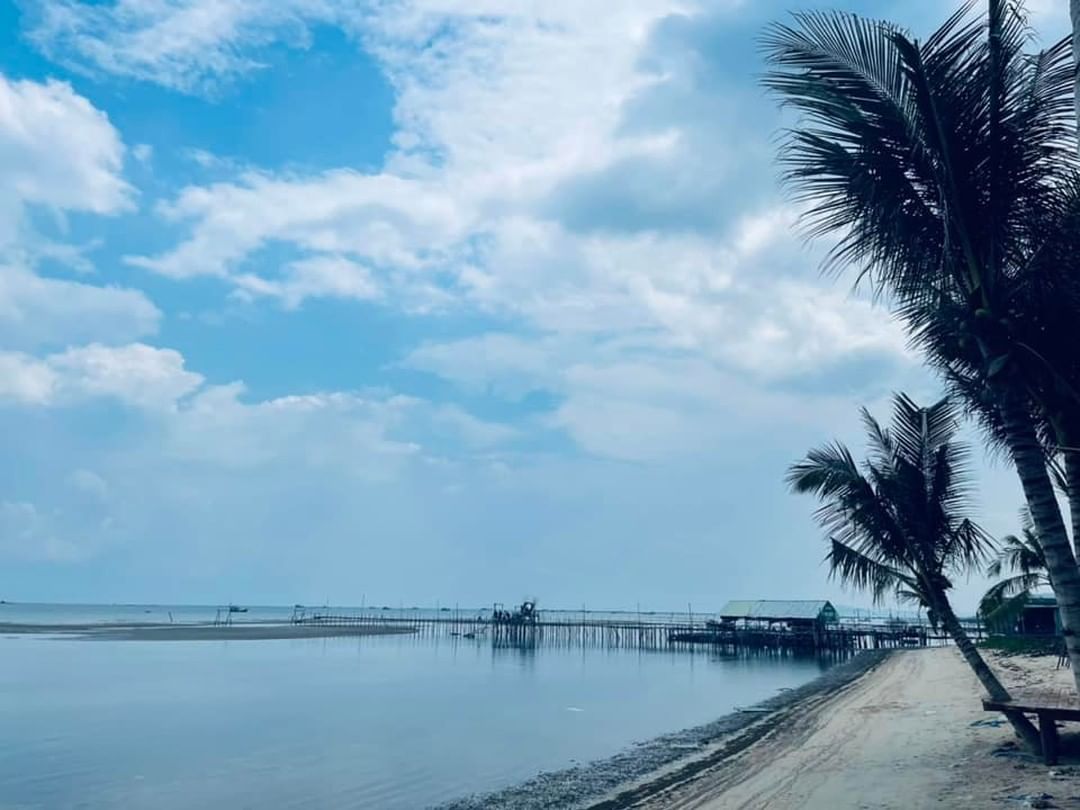 Làng chài Hàm Ninh
