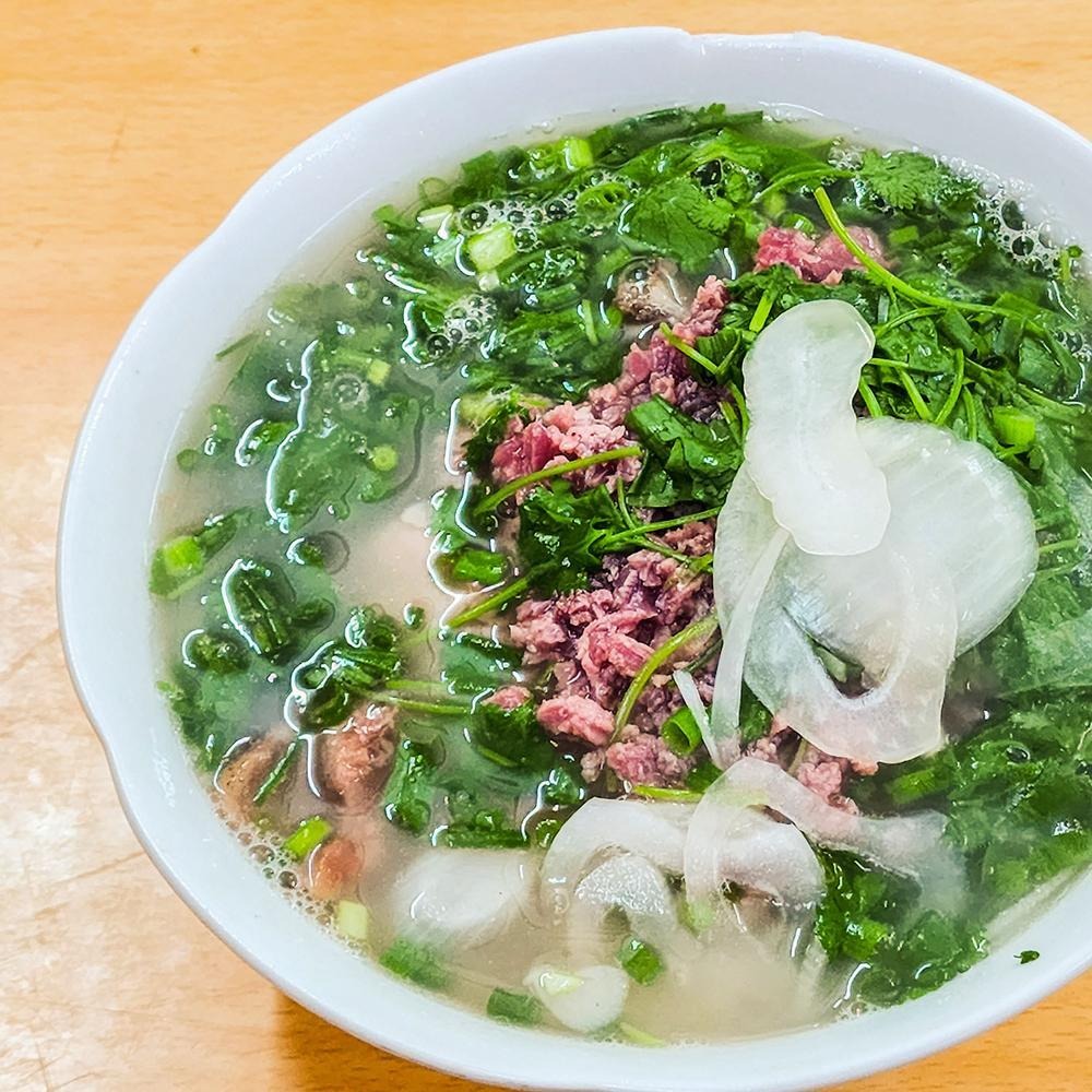 Tô phở chuẩn vị khi du lịch Việt Nam
