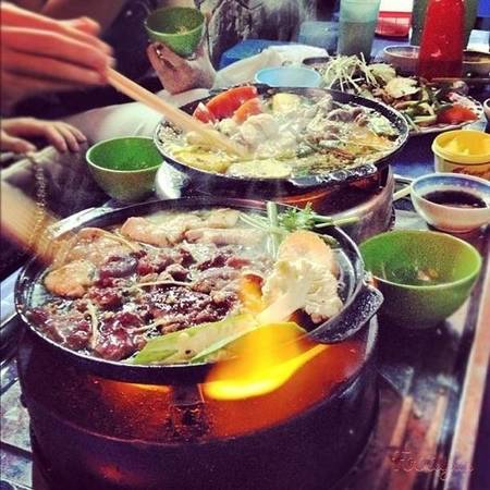 Trà chanh và chè món ngon 36 phố phường Hà Nội tại phố Chợ Gạo