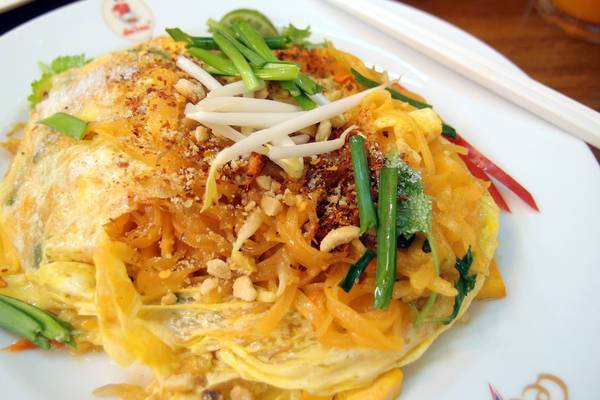 Ẩm thực Bangkok - Pad Thai ngon bổ rẻ