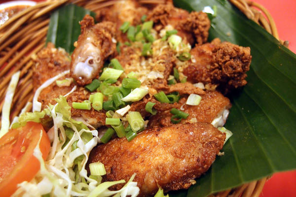 Ẩm thực Bangkok - Gà chiên giòn