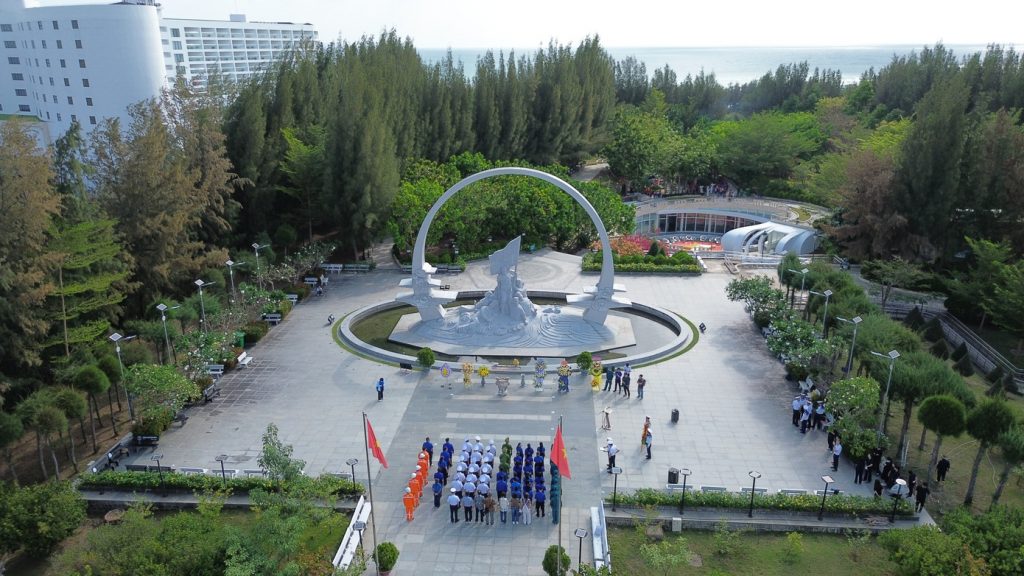 Khu tưởng niệm chiến sĩ Gạc Ma Khánh Hòa