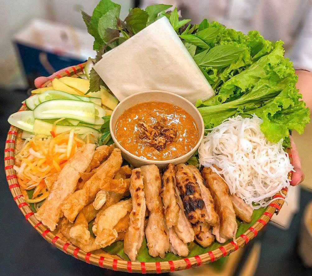 Đặc sản nem nướng Ninh Hòa nổi tiếng